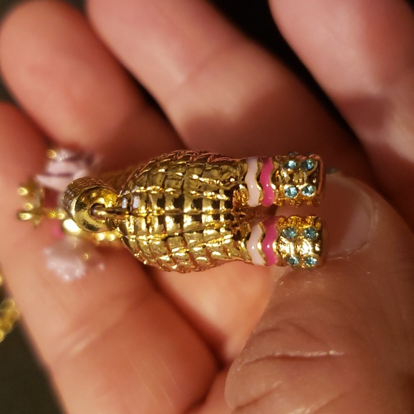 Kate Spade New York Haute Stuff Penny The Pinata Pendant Necklace. - Picture 13 of 16